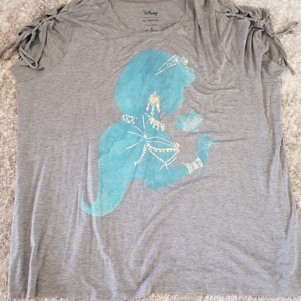 Torrid Disney Princess Jasmine tee size 4